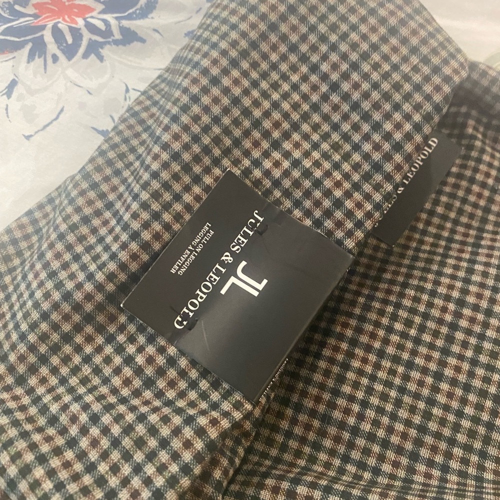Pants - Picture 2 of 7